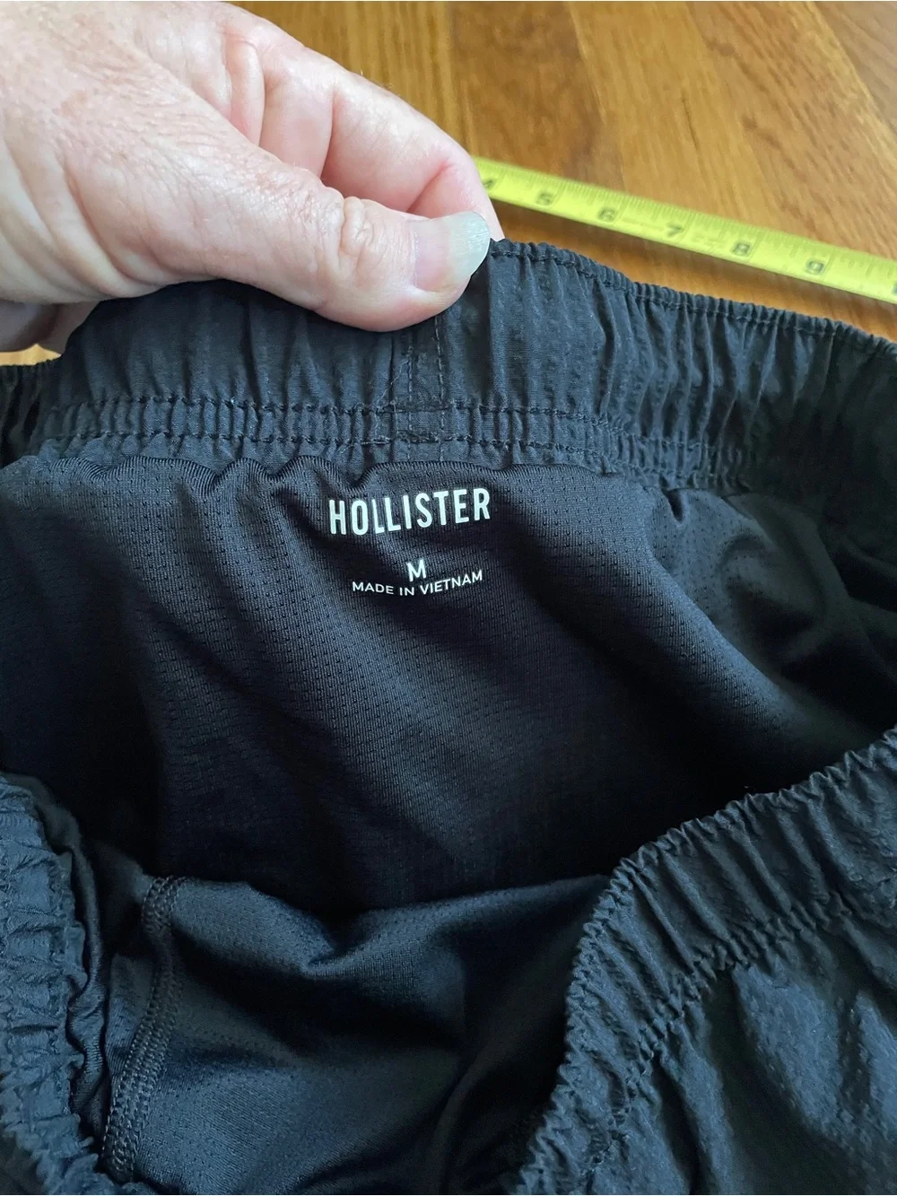 Hollister Men's Black lined seersucker swim Shorts M